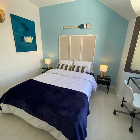 Blue With Terrace Апартаменты *