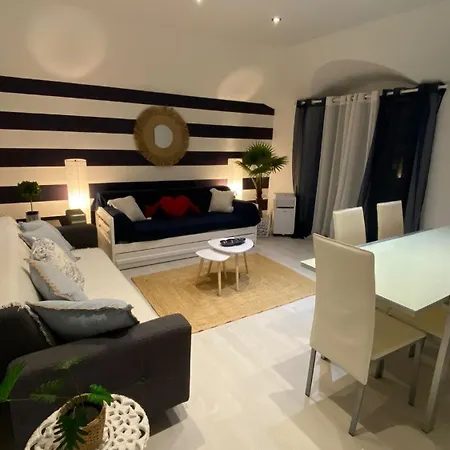 Apartment Blue With Terrace