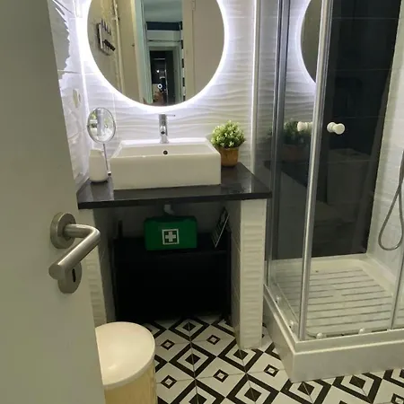 Blue With Terrace Apartamento *